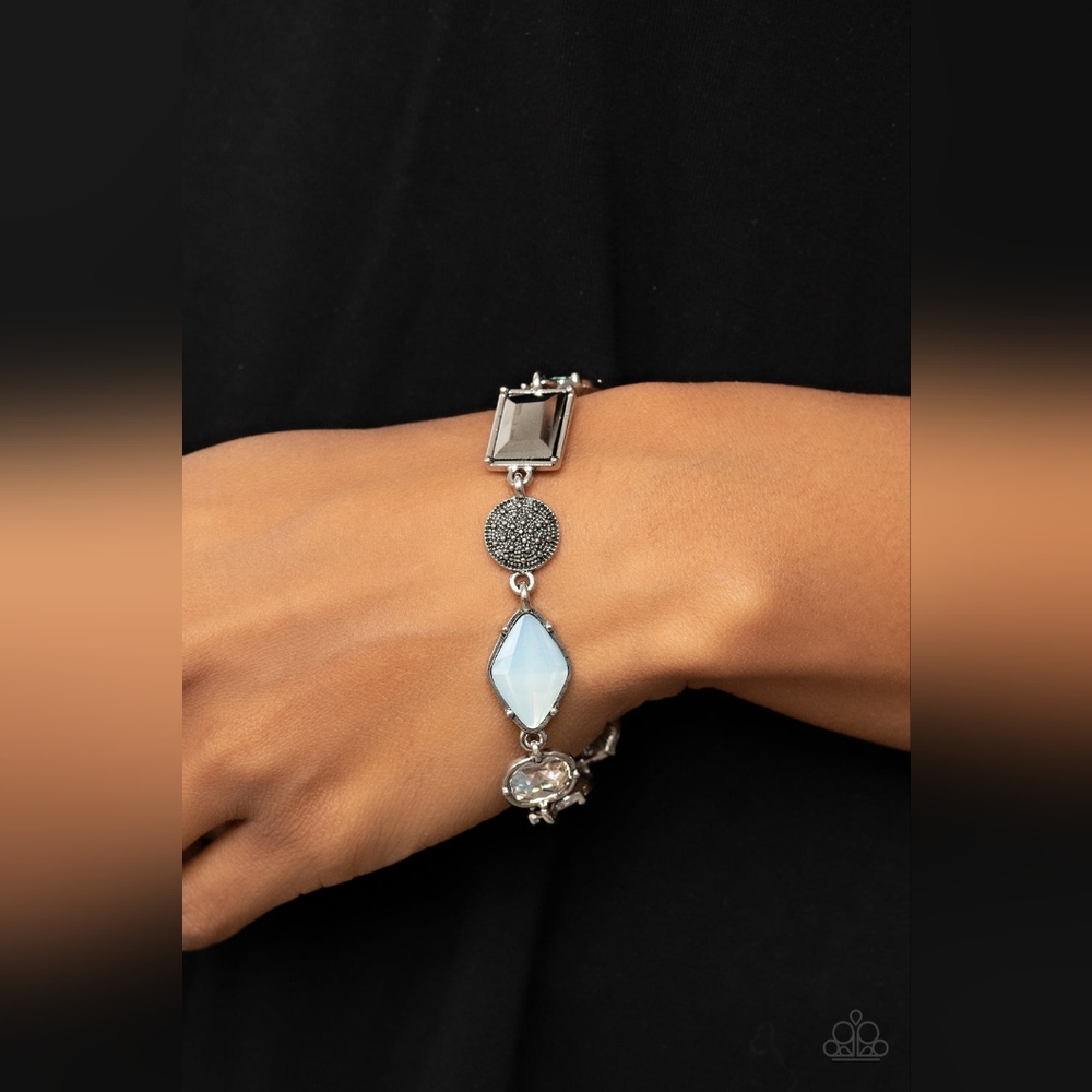 Jewelry Box Bauble Bracelet - Picture 1 of 2